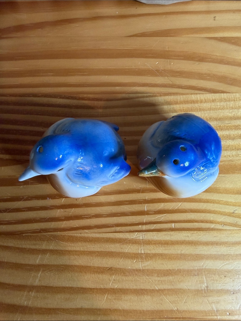 VTG Porcelain Chubby Bluebird Salt & Pepper Shaker Set - Picture 6 of 7